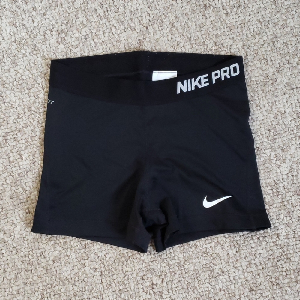 Nike Pro Women's Compression Shorts Medium